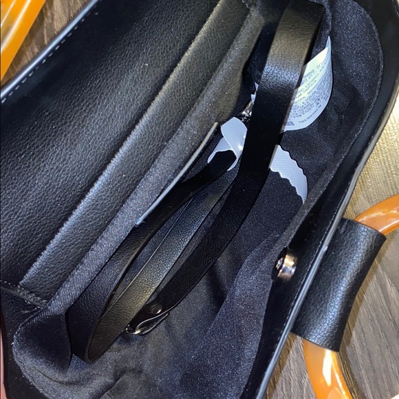 Zara - Picture 6 of 7